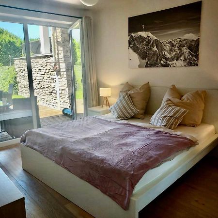 Zentral, Ruhig & Stilvoll Mit Bergpanorama+ Garten ガルミッシュ・パルテンキルヒェン エクステリア 写真